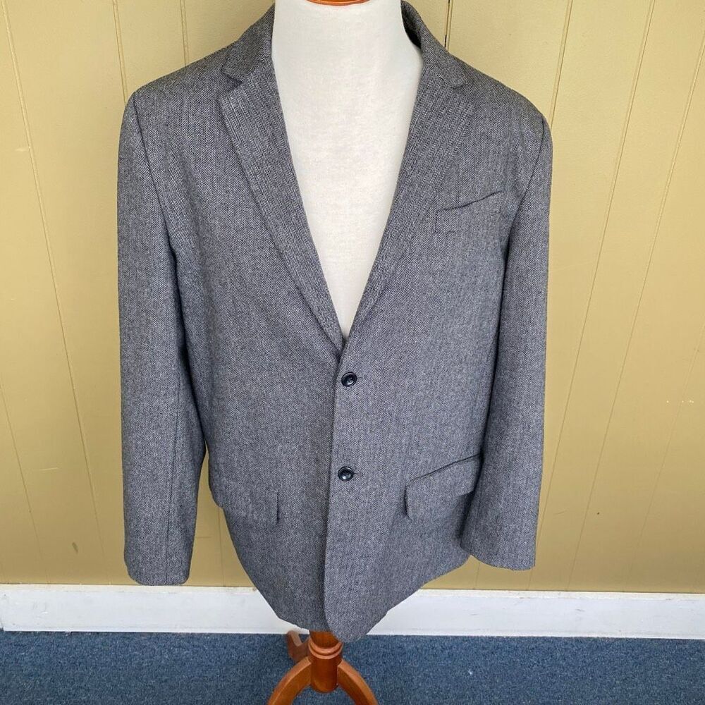 Old Navy men X-Large wool blend 2 button blazer inner and outer chest pocket